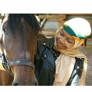 Meet your Posher, Fatima